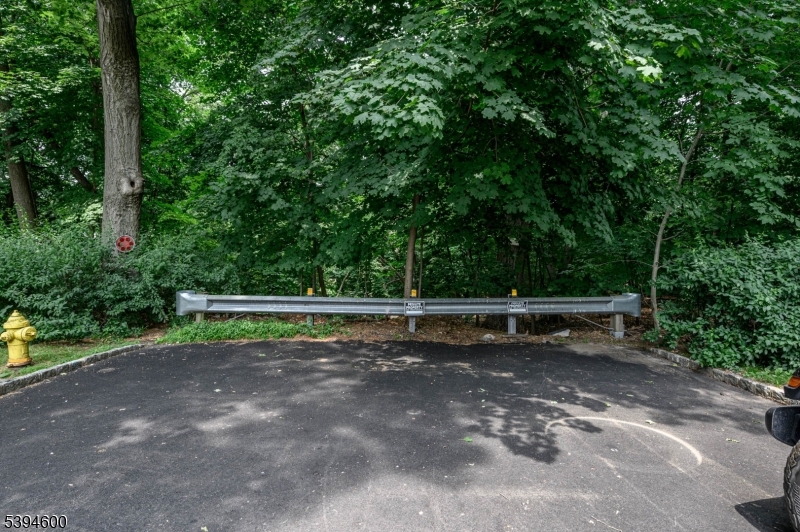 39 Forest Dr, Bloomfield Twp., NJ 07003