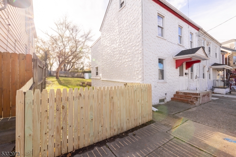 Phillipsburg Town, NJ 08865,104 Mercer St