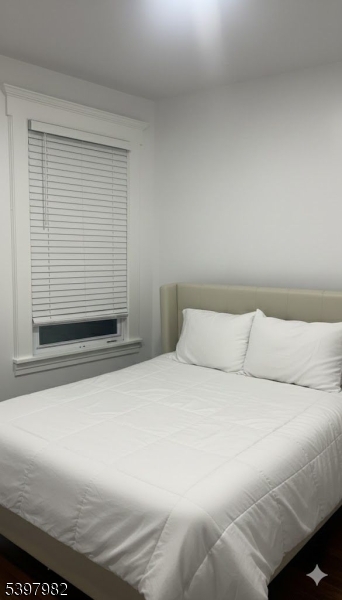 Clifton City, NJ 07011,230 Lakeview Ave #2