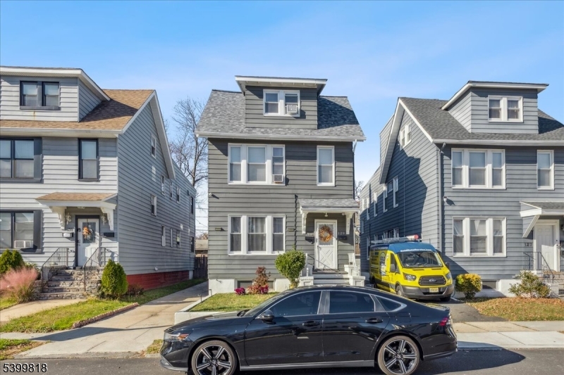 129 Brookwood St, East Orange City, NJ 07018