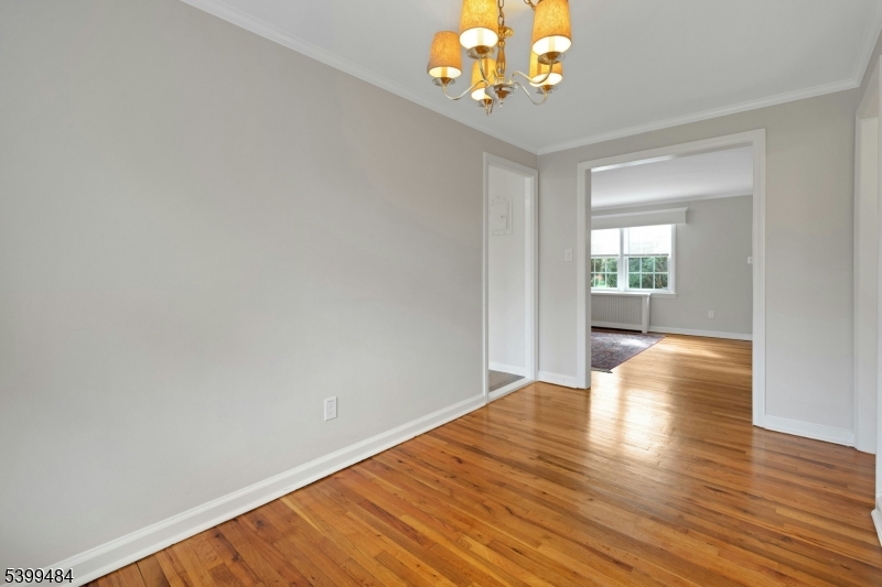 Chatham Boro, NJ 07928,380 Main St Unit19