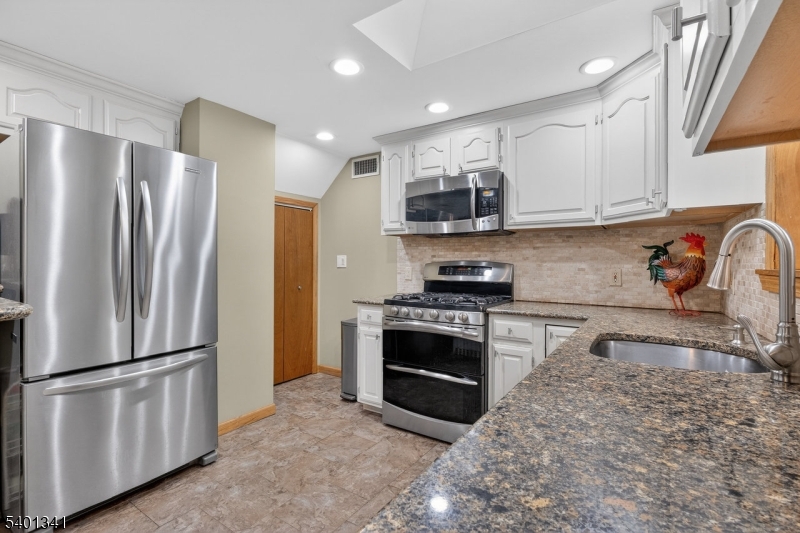 Cranford Twp., NJ 07016,814 Springfield Ave