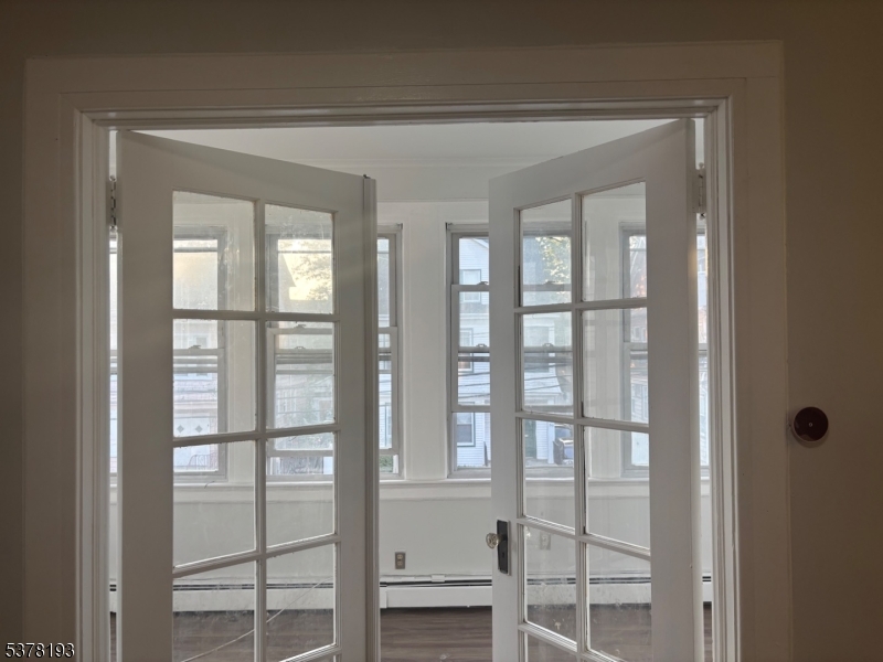 Newark City, NJ 07106,49 Monticello Ave #2