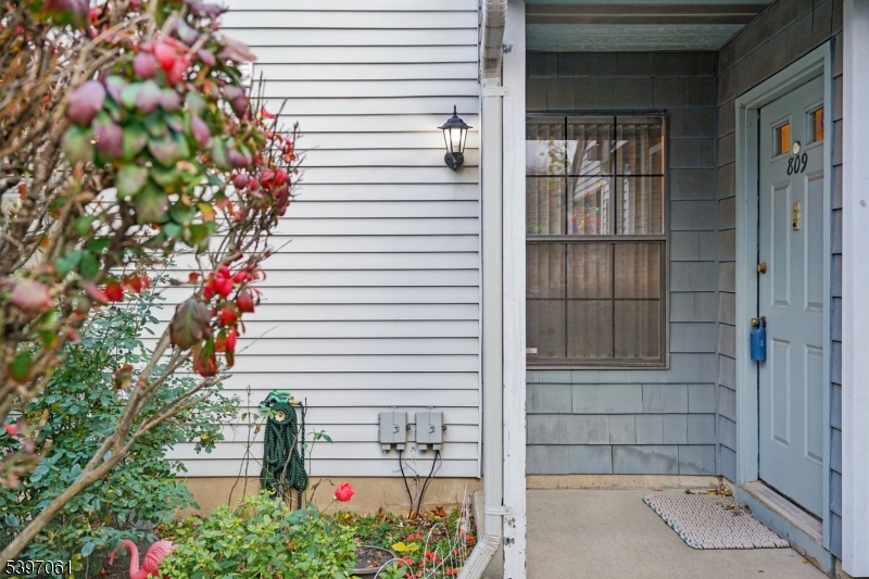 Woodbridge Twp., NJ 08830,809 Woodbridge Commons Way