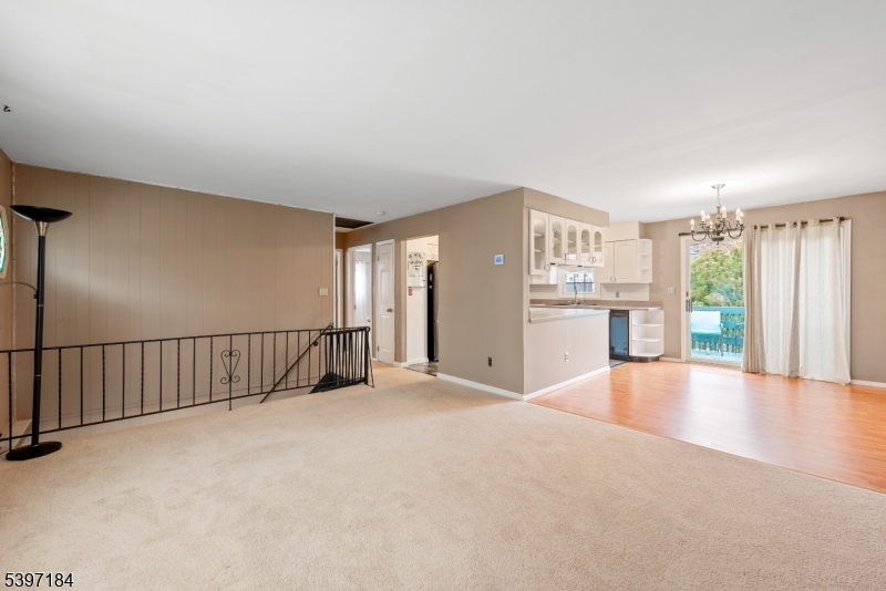 Hopatcong Boro, NJ 07843,7 Tobyhanna Trl