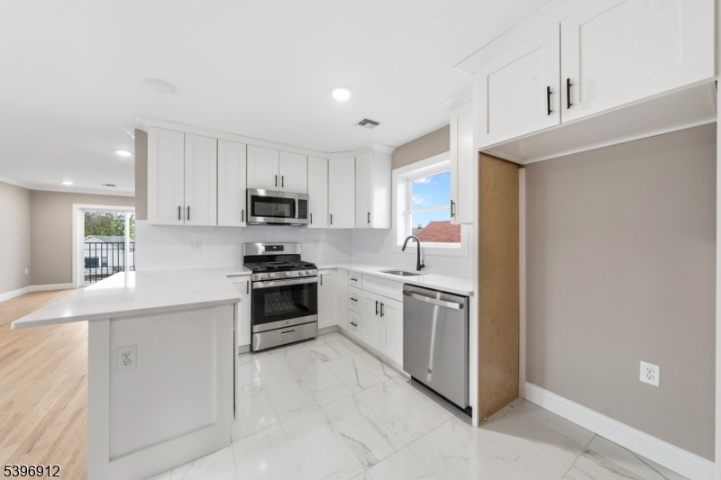 Elizabeth City, NJ 07201,840 Martin St