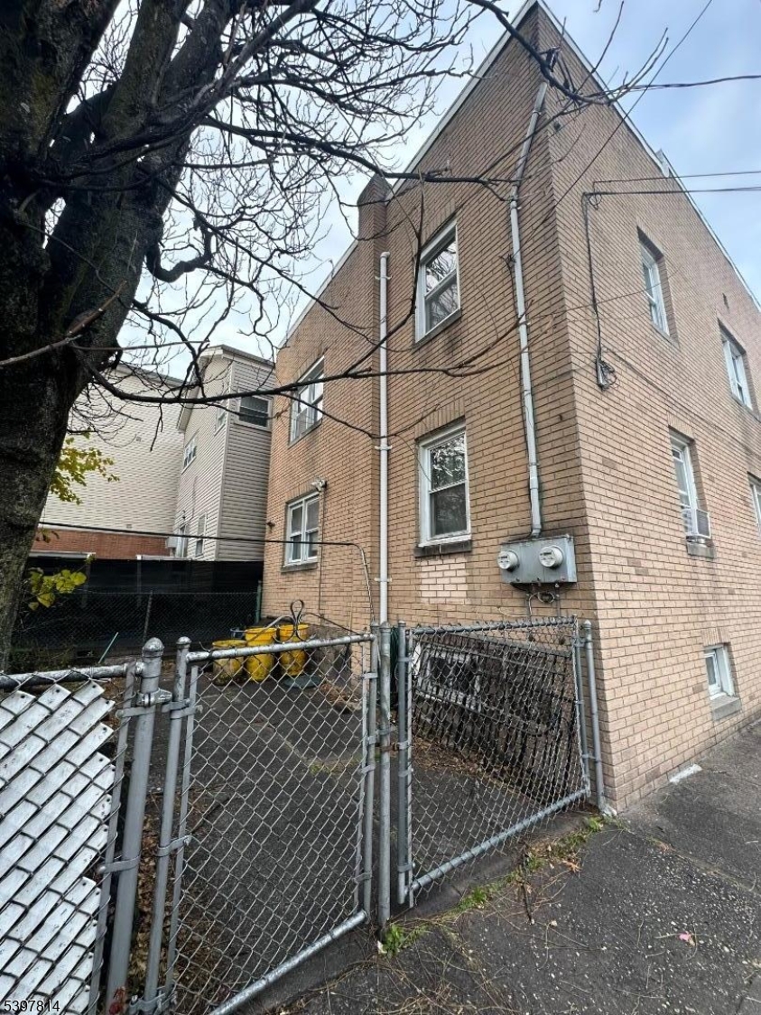 Fairview Boro, NJ 07022,410 Cliff St