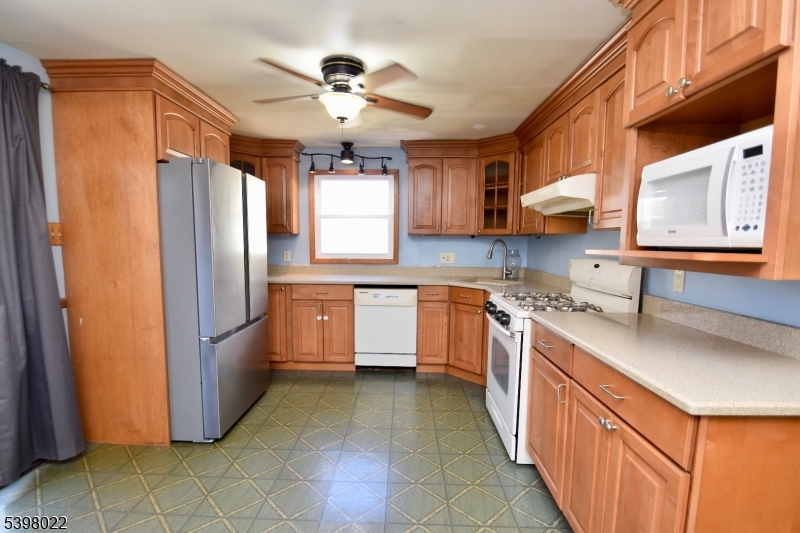 West Milford Twp., NJ 07421,54 Shadyside Rd