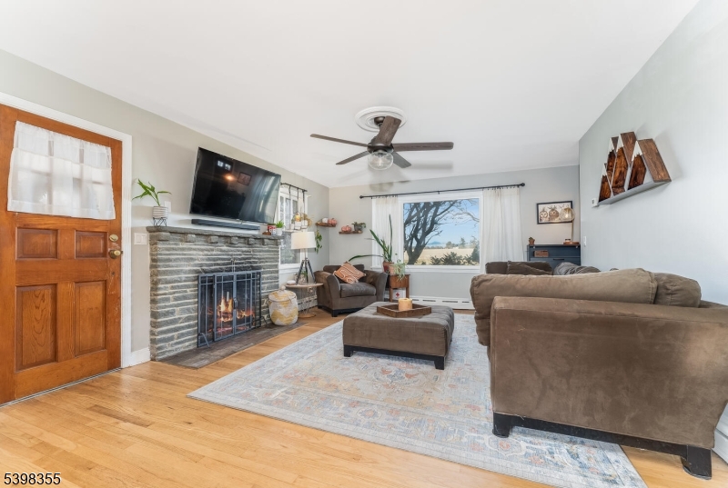 Raritan Twp., NJ 08822,158 Featherbed Lane