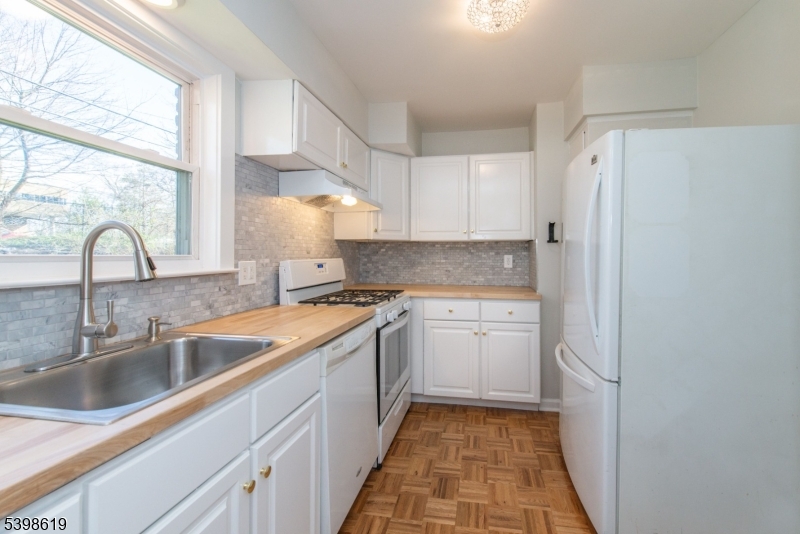 West Orange Twp., NJ 07052,43 Conforti Ave #83