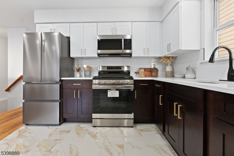 Newark City, NJ 07112,14 Willoughby St