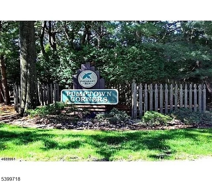 5 Pheasant Run, Edison Twp., NJ 08820