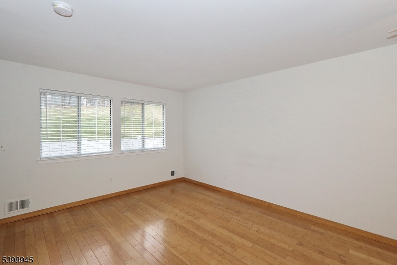 Bedminster Twp., NJ 07921,21 Parkside Road Ondo