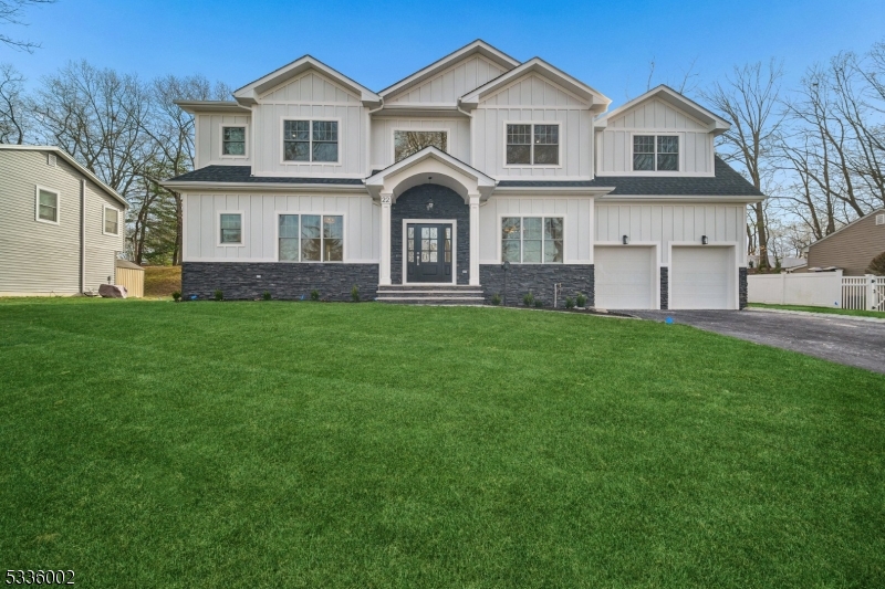 Livingston Twp., NJ 07039,22 Tuxedo Dr