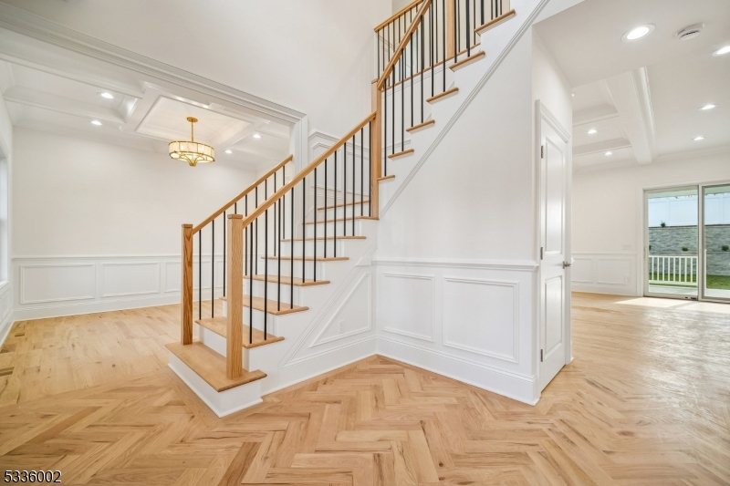 Livingston Twp., NJ 07039,22 Tuxedo Dr