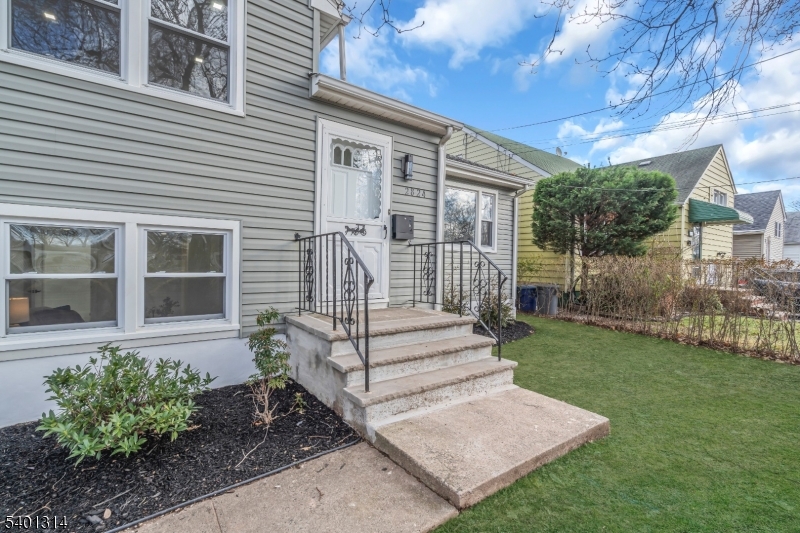 Linden City, NJ 07036,2824 N Stiles St