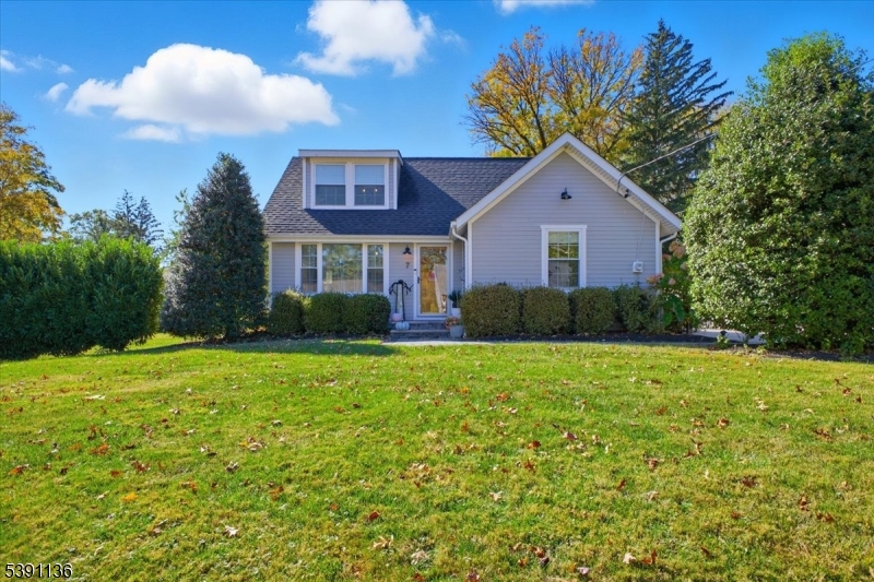 7 Hinckle Avenue,  Ewing Twp.,  NJ 08628