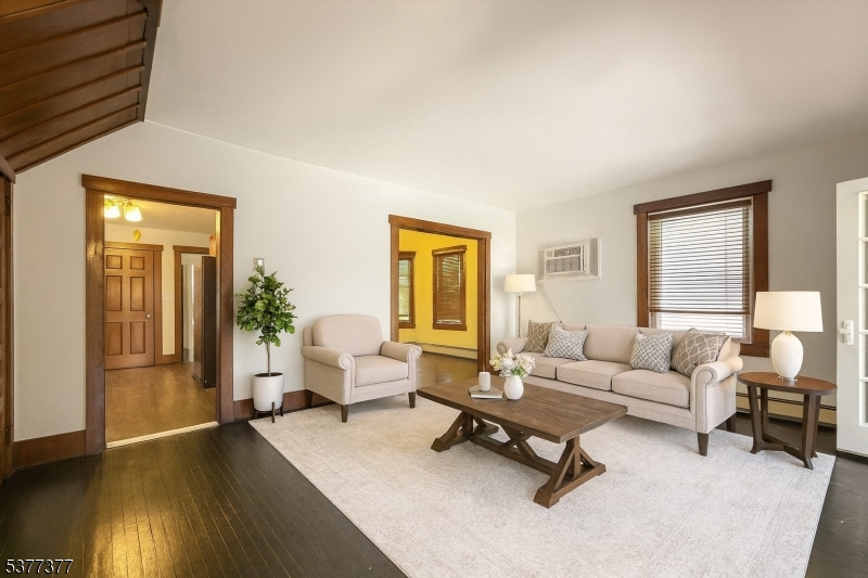 Clifton City, NJ 07011,94 Hadley Ave