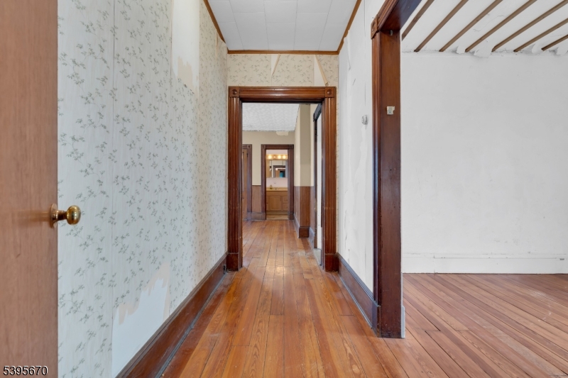 Somerville Boro, NJ 08876,171 S Bridge St