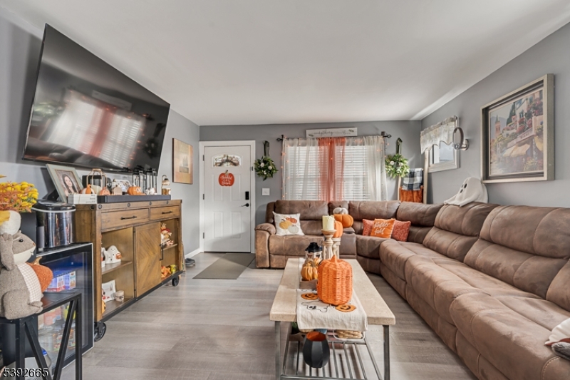 Manville Boro, NJ 08835,1315 Gress St