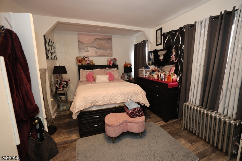 East Orange City, NJ 07018,443 Norwood St