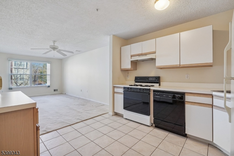 Edison Twp., NJ 08820,51 Guisborough Way