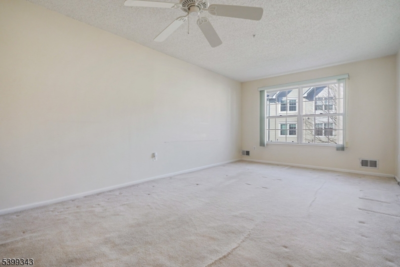 Edison Twp., NJ 08820,51 Guisborough Way