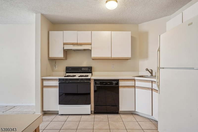 Edison Twp., NJ 08820,51 Guisborough Way