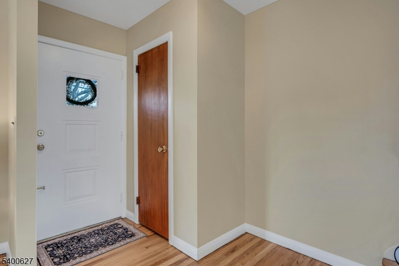 Clifton City, NJ 07013,6 Earnshaw Pl