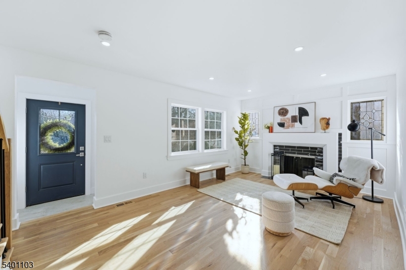 Chatham Boro, NJ 07928,62 Lincoln Ave