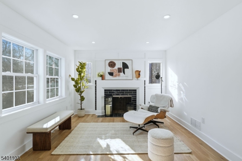 Chatham Boro, NJ 07928,62 Lincoln Ave