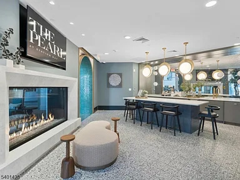 South Amboy City, NJ 08879,2000 Schindler #B20