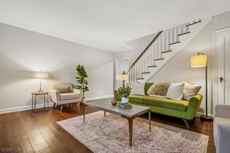 Maplewood Twp., NJ 07040,74 Meadowbrook Pl