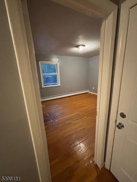 Newark City, NJ 07106,20 Brookdale Ave #1