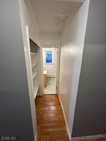 Newark City, NJ 07106,20 Brookdale Ave #1