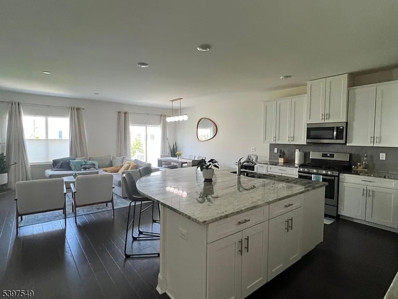 Morris Twp., NJ 07960,31 Gerhard Pl