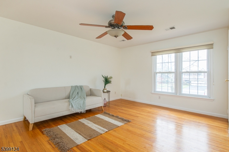 Clark Twp., NJ 07066,1154 Lake Ave