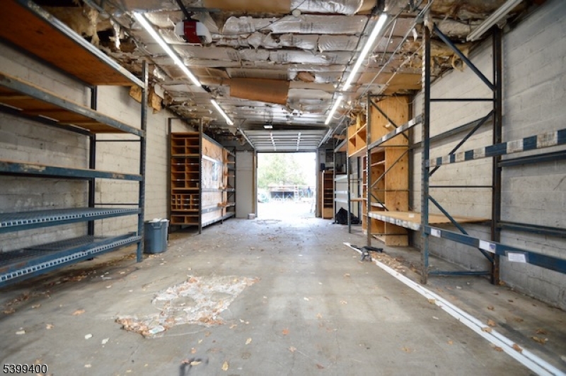 Chatham Boro, NJ 07928,17 Ogden St