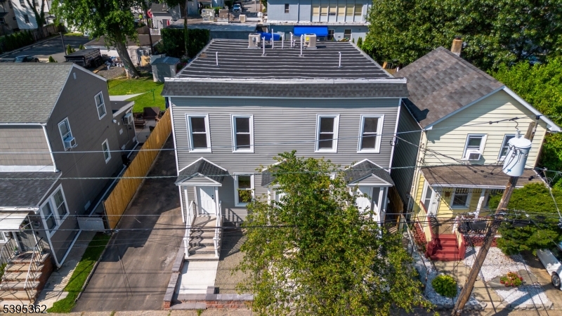 Montclair Twp., NJ 07042,26 Washington St #2