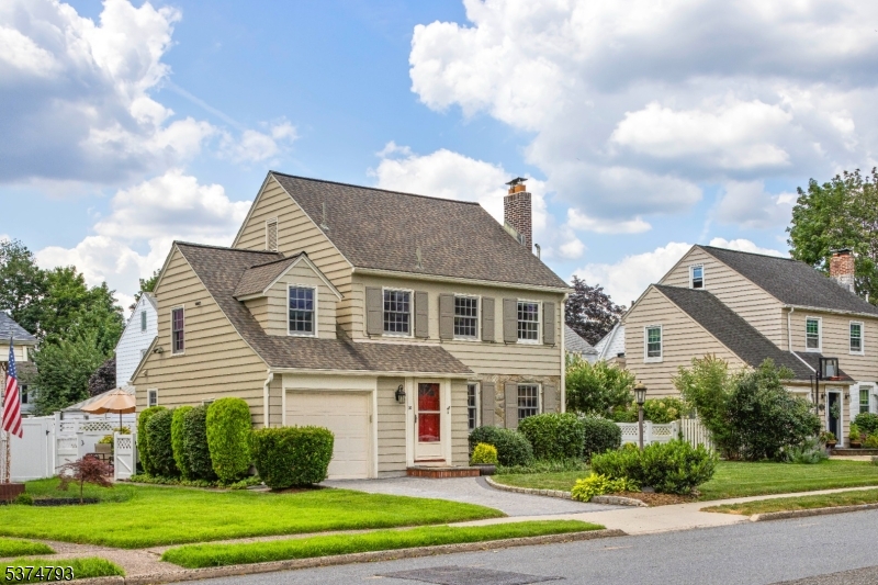 30 Haines Dr, Bloomfield Twp., NJ 07003