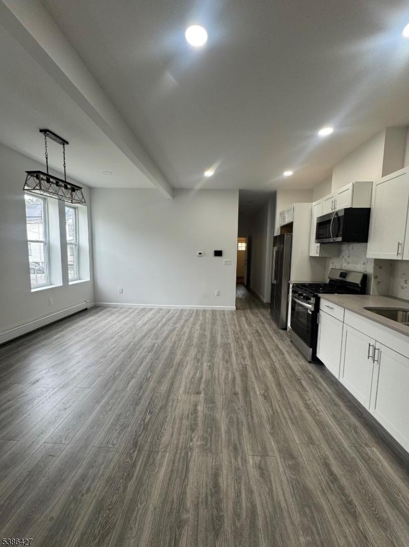 City Of Orange Twp., NJ 07050,184 Hickory St  Unit 1 #1