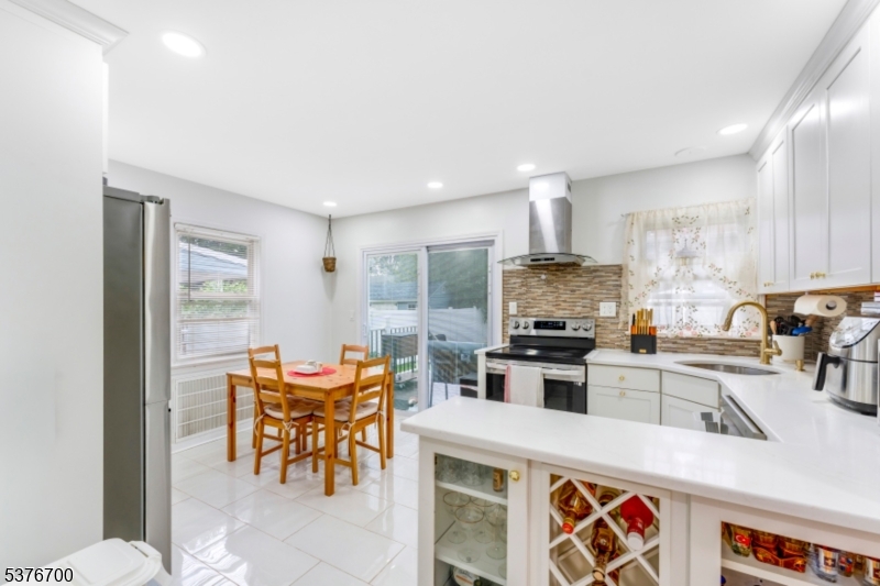 Rahway City, NJ 07065,277 Orchard St