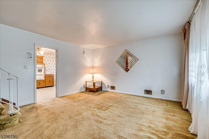 Nutley Twp., NJ 07110,170 Frank St