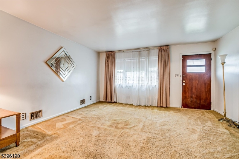 Nutley Twp., NJ 07110,170 Frank St