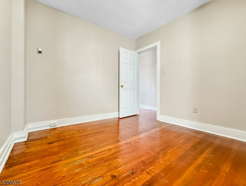 Phillipsburg Town, NJ 08865,83 Jefferson St #B