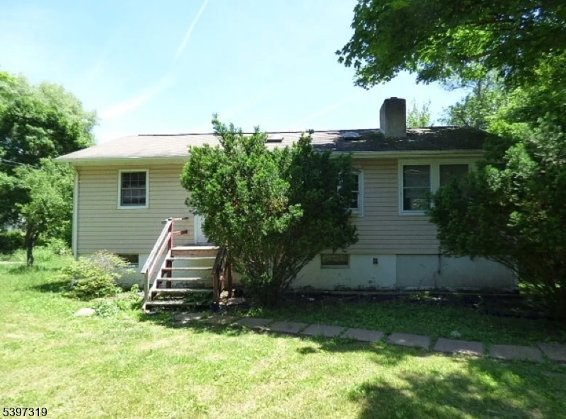 214 Mohican Rd, Vernon Twp., NJ 07422