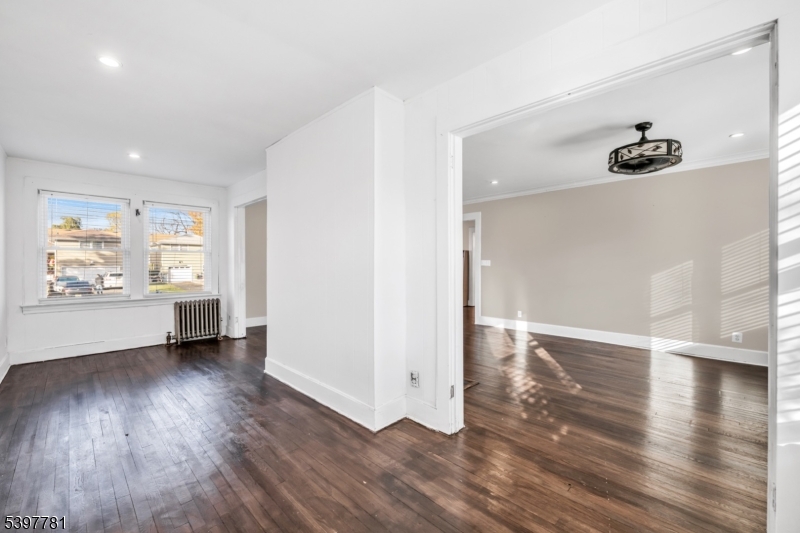 Roselle Boro, NJ 07203,114 E 5th Ave