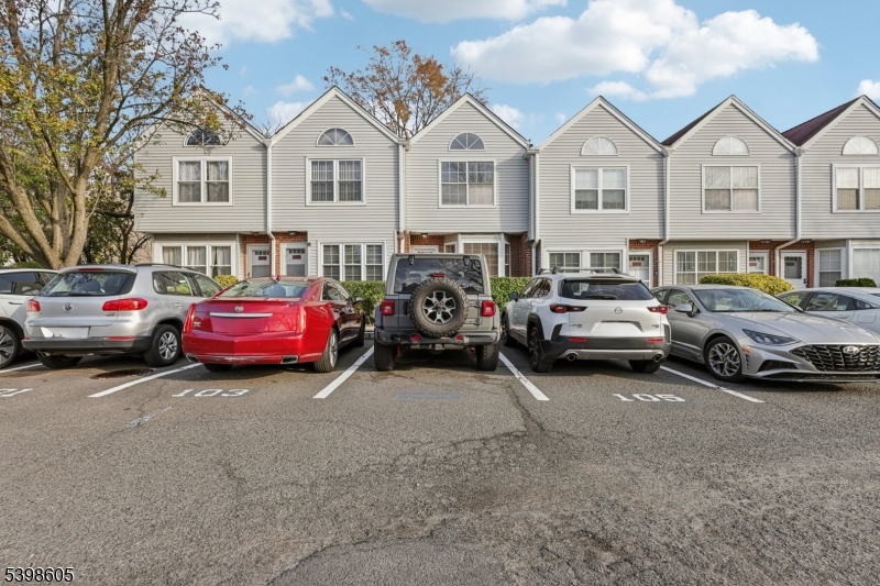 Hillside Twp., NJ 07205,105 Liberty Ct