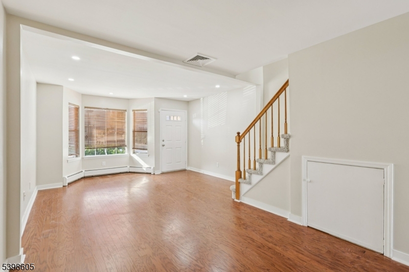 Hillside Twp., NJ 07205,105 Liberty Ct