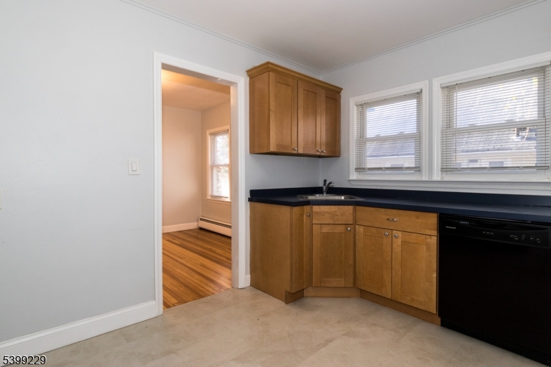 Garwood Boro, NJ 07027,70 2Nd Ave